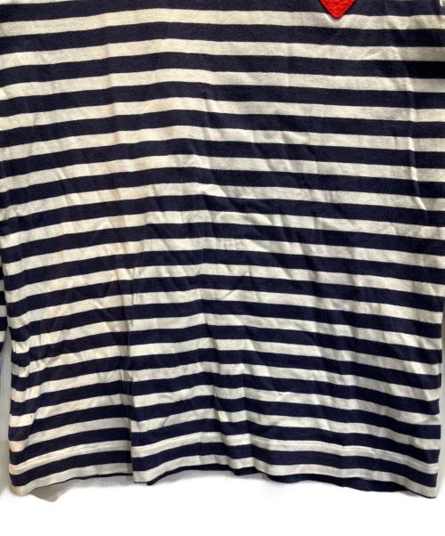 PLAY COMME des GARCONS（プレイコムデギャルソン）PLAY COMME des GARCONS (プレイコムデギャルソン) ボーダーカットソー ネイビー サイズ:Mの古着・服飾アイテム