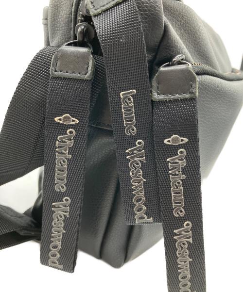 Vivienne Westwood（ヴィヴィアンウエストウッド）Vivienne Westwood (ヴィヴィアンウエストウッド) ショルダーバッグ ブラックの古着・服飾アイテム