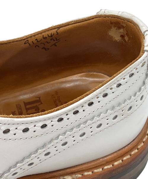 Tricker's（トリッカーズ）Tricker's (トリッカーズ) ウィングチップシューズ ホワイト サイズ:26ｃｍの古着・服飾アイテム