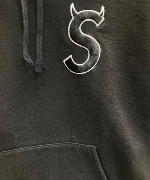 SUPREME（シュプリーム）SUPREME (シュプリーム) プルオーバーパーカー ブラック サイズ:Mの古着・服飾アイテム