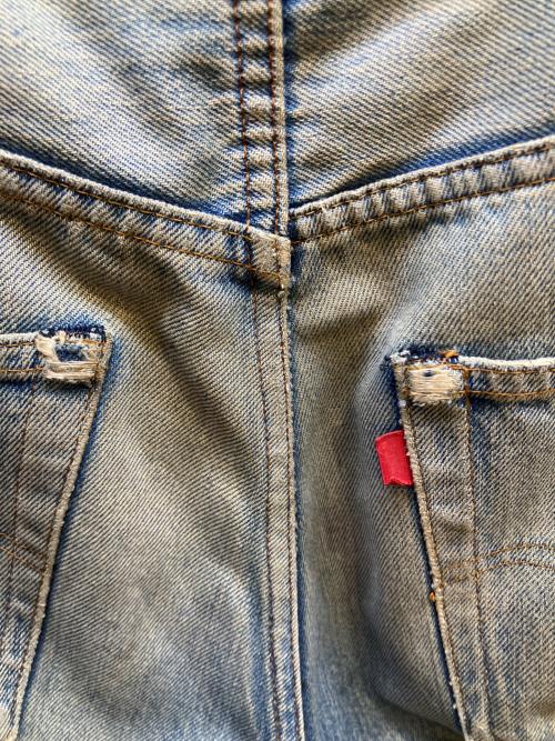 LEVI'S（リーバイス）LEVI'S (リーバイス) デニムパンツ スカイブルー サイズ:88.5ｃｍ（W35)の古着・服飾アイテム