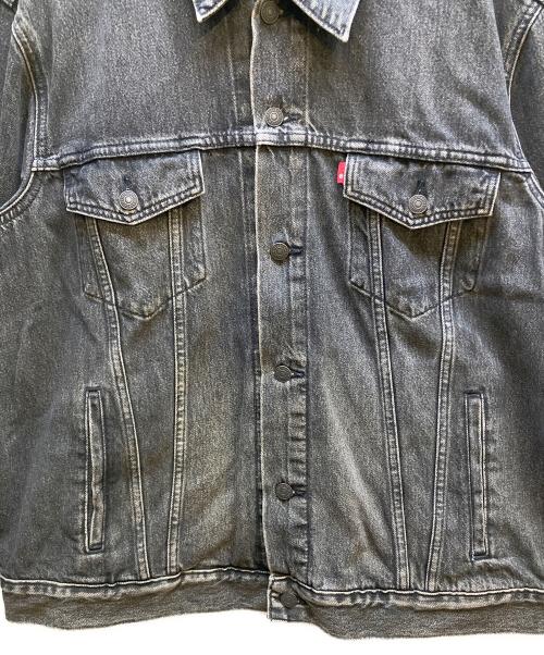 LEVI'S（リーバイス）LEVI'S (リーバイス) デニムトラッカージャケット グレー サイズ:XLの古着・服飾アイテム