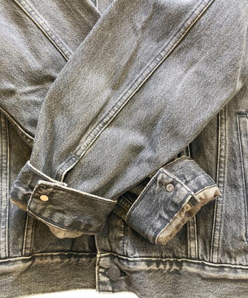 LEVI'S（リーバイス）LEVI'S (リーバイス) デニムトラッカージャケット グレー サイズ:XLの古着・服飾アイテム
