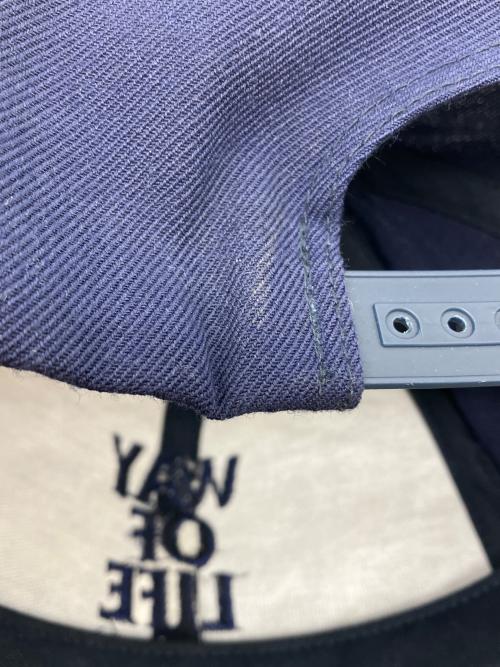 RATS（ラッツ）RATS (ラッツ) 刺繍ロゴキャップ ネイビーの古着・服飾アイテム