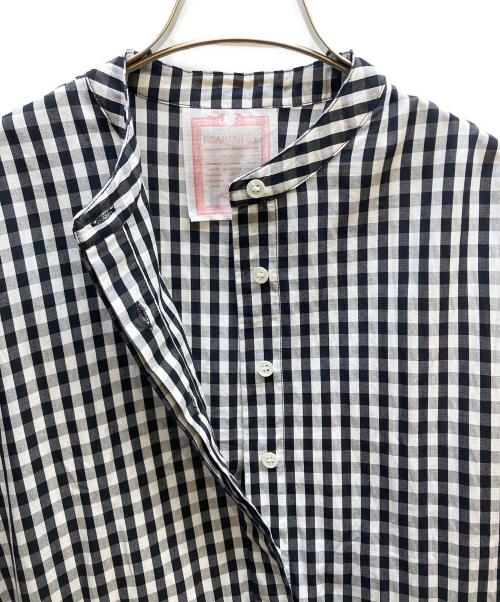 BEARDSLEY（ビアズリー）BEARDSLEY (ビアズリー) 先染めギャザーワンピース ブラック×ホワイトの古着・服飾アイテム