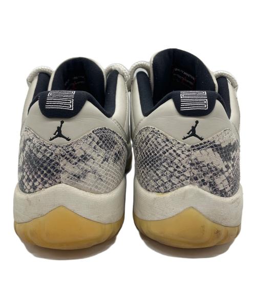 NIKE（ナイキ）NIKE (ナイキ) Air Jordan 11 Low Snakeskin グレー サイズ:28ｃｍの古着・服飾アイテム