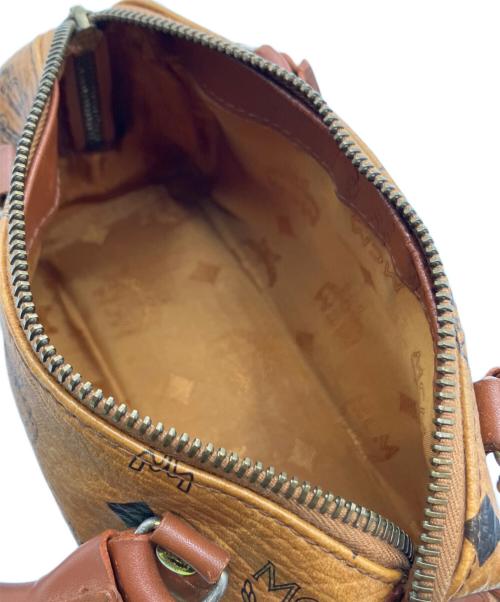 MCM（エムシーエム）MCM (エムシーエム) ヴィセトス ショルダーバッグ ブラウンの古着・服飾アイテム