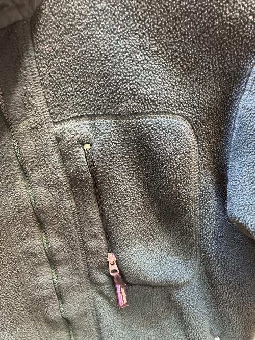 Patagonia（パタゴニア）Patagonia (パタゴニア) フリースジャケット グリーン サイズ:Ｍの古着・服飾アイテム