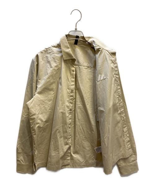 adidas（アディダス）adidas (アディダス) LUXFLOW ALPHA 長袖カジュアルシャツ ベージュ サイズ:Ｍの古着・服飾アイテム