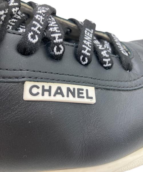 CHANEL（シャネル）CHANEL (シャネル) ココマーク ロゴラバータグ ローカットスニーカー ブラック サイズ:38の古着・服飾アイテム