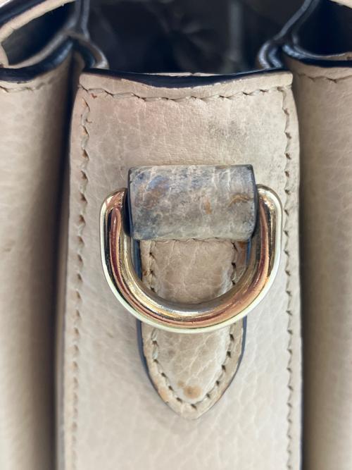 GUCCI（グッチ）GUCCI (グッチ) インターロッキングG チェーンショルダーバッグ アイボリーの古着・服飾アイテム