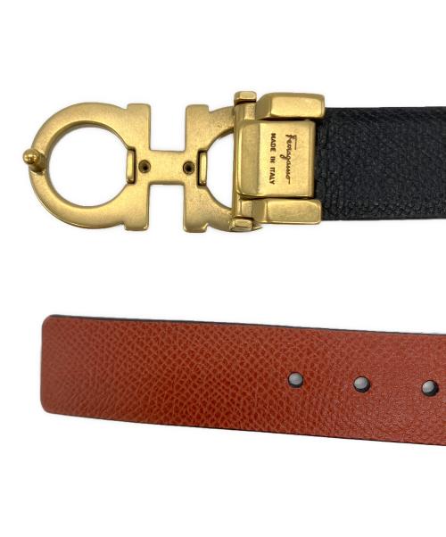Salvatore Ferragamo（サルヴァトーレ フェラガモ）Salvatore Ferragamo (サルヴァトーレ フェラガモ) ダブル・ガンチーニの古着・服飾アイテム