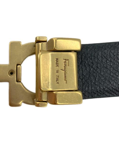 Salvatore Ferragamo（サルヴァトーレ フェラガモ）Salvatore Ferragamo (サルヴァトーレ フェラガモ) ダブル・ガンチーニの古着・服飾アイテム