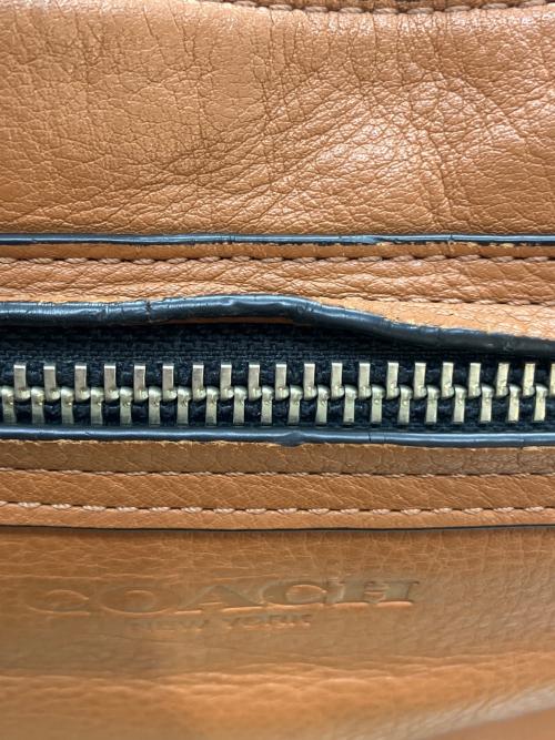 COACH（コーチ）COACH (コーチ) チャールズ フライトバッグ イン スムースレザー ブラウンの古着・服飾アイテム