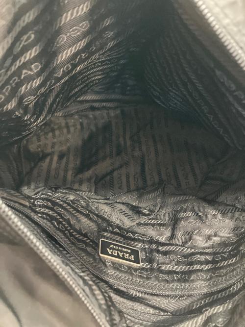 PRADA（プラダ）PRADA (プラダ) メッセンジャーバッグ ブラックの古着・服飾アイテム