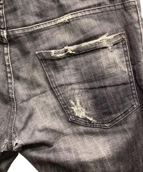 DSQUARED2（ディースクエアード）DSQUARED2 (ディースクエアード) ダメージ加工デニムパンツ グレー サイズ:ＳＩＺＥ　48の古着・服飾アイテム