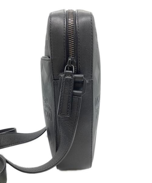 MCM（エムシーエム）MCM (エムシーエム) ショルダーバッグ ブラックの古着・服飾アイテム