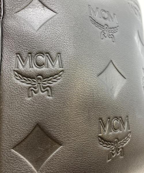MCM（エムシーエム）MCM (エムシーエム) ショルダーバッグ ブラックの古着・服飾アイテム