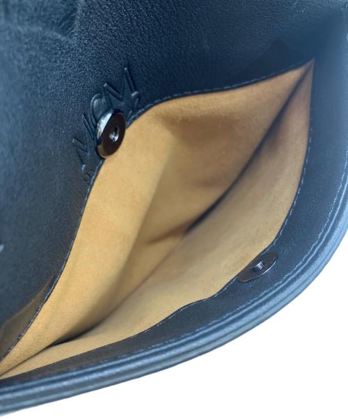 MCM（エムシーエム）MCM (エムシーエム) ショルダーバッグ ブラックの古着・服飾アイテム