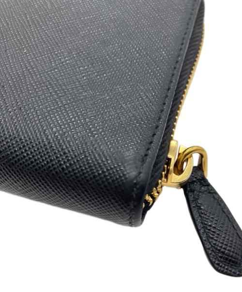 PRADA（プラダ）PRADA (プラダ) ラウンドファスナー財布 ブラックの古着・服飾アイテム