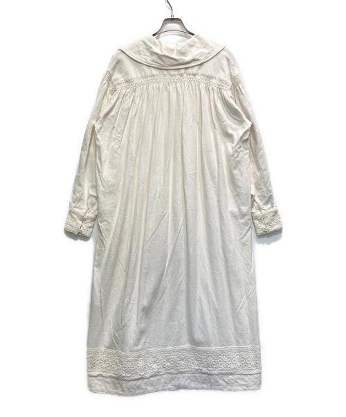 freada（フリーダ）freada (フリーダ) 長袖ワンピース ホワイト サイズ:FREEの古着・服飾アイテム