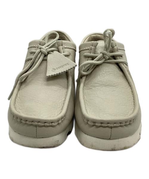 CLARKS ORIGINALS（クラークス オリジナルズ）Clarks Originals (クラークス オリジナルズ) ワラビーシューズ ホワイト サイズ:26.5の古着・服飾アイテム