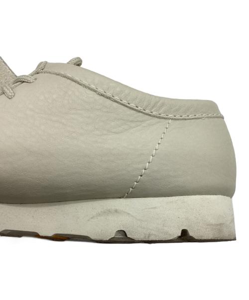 CLARKS ORIGINALS（クラークス オリジナルズ）Clarks Originals (クラークス オリジナルズ) ワラビーシューズ ホワイト サイズ:26.5の古着・服飾アイテム