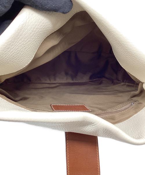COACH（コーチ）COACH (コーチ) ショルダーバッグ ホワイト×ブラウンの古着・服飾アイテム