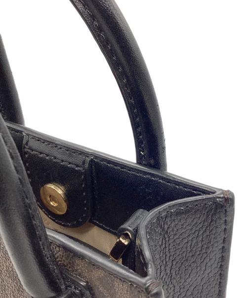 MICHAEL KORS（マイケル・コース）MICHAEL KORS (マイケル・コース) ショルダーポーチ ブラウンの古着・服飾アイテム