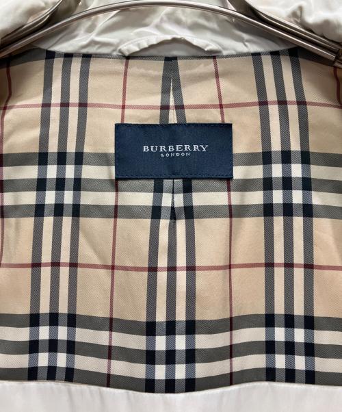BURBERRY LONDON（バーバリーロンドン）BURBERRY LONDON (バーバリーロンドン) 中綿ベスト ホワイト サイズ:Mの古着・服飾アイテム