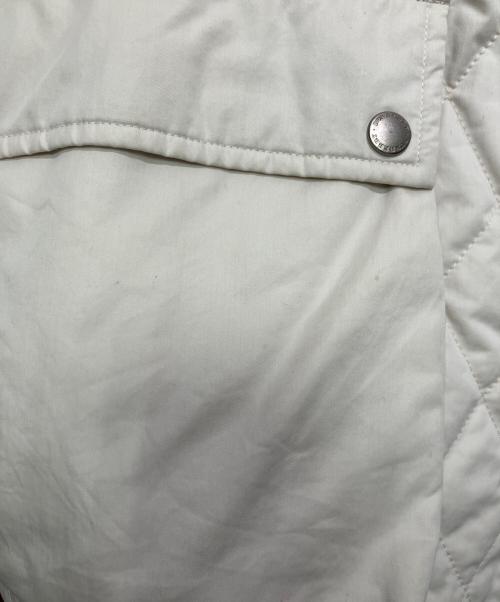 BURBERRY LONDON（バーバリーロンドン）BURBERRY LONDON (バーバリーロンドン) 中綿ベスト ホワイト サイズ:Mの古着・服飾アイテム
