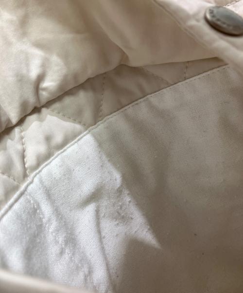 BURBERRY LONDON（バーバリーロンドン）BURBERRY LONDON (バーバリーロンドン) 中綿ベスト ホワイト サイズ:Mの古着・服飾アイテム