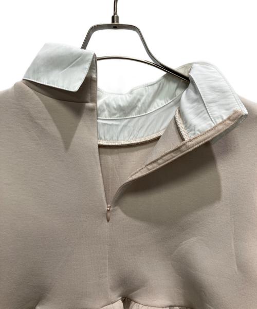 Olu.（オルドット）Olu. (オルドット) ダンボールペプラムスウェット ベージュ サイズ:FREE 未使用品の古着・服飾アイテム