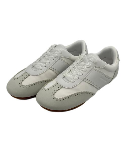 CHARLES & KEITH（チャールズアンドキース）CHARLES & KEITH (チャールズアンドキース) ローカットスニーカー ホワイト サイズ:23.5の古着・服飾アイテム
