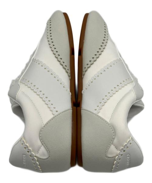 CHARLES & KEITH（チャールズアンドキース）CHARLES & KEITH (チャールズアンドキース) ローカットスニーカー ホワイト サイズ:23.5の古着・服飾アイテム