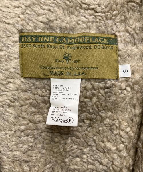Day One Camouflage（デイワン カモフラージュ）Day One Camouflage (デイワン カモフラージュ) フーデッドジャケット グリーン サイズ:Sの古着・服飾アイテム