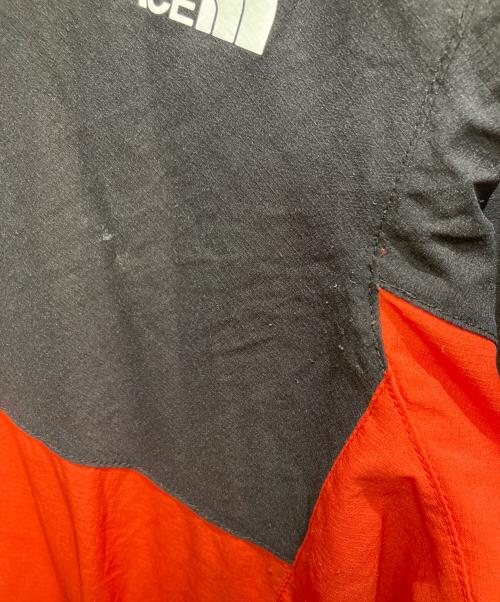 THE NORTH FACE（ザ ノース フェイス）THE NORTH FACE (ザ ノース フェイス) エニータイムウィンドフーディ レッド×ブラック サイズ:Mの古着・服飾アイテム