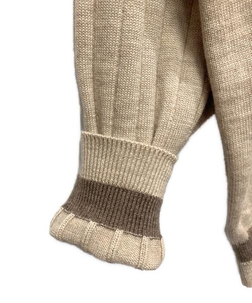HARDY AMIES（ハーディ エイミス）HARDY AMIES (ハーディ エイミス) 厚手ニット ベージュ サイズ:Mの古着・服飾アイテム