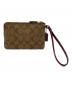 COACH (コーチ) ポーチ ベージュ×レッド 未使用品：4000円