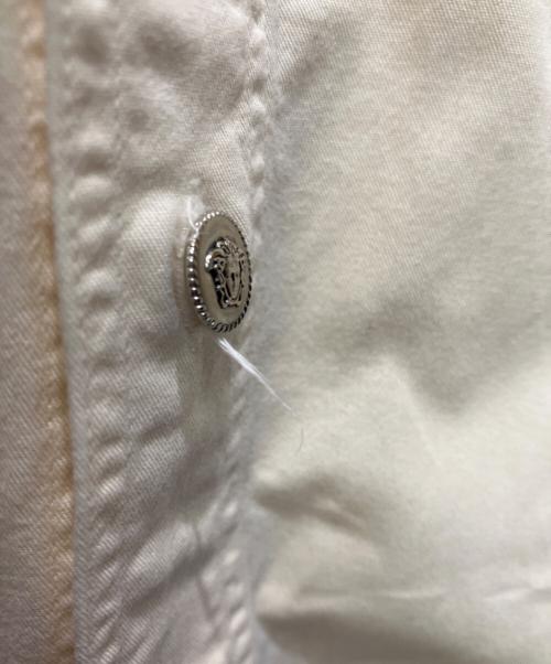 VERSACE JEANS COUTURE（ヴェルサーチ ジーンズクチュール）VERSACE JEANS COUTURE (ヴェルサーチ ジーンズクチュール) 長袖シャツ ベージュ サイズ:Mの古着・服飾アイテム