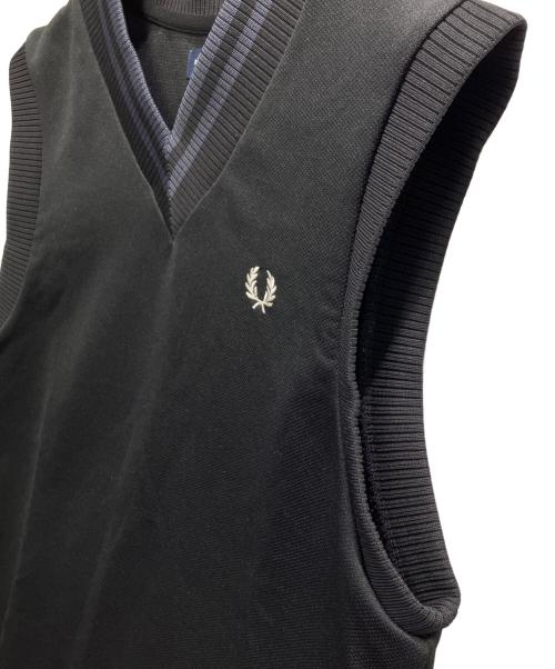 FRED PERRY（フレッドペリー）FRED PERRY (フレッドペリー) チルデンベスト ブラック サイズ:Mの古着・服飾アイテム