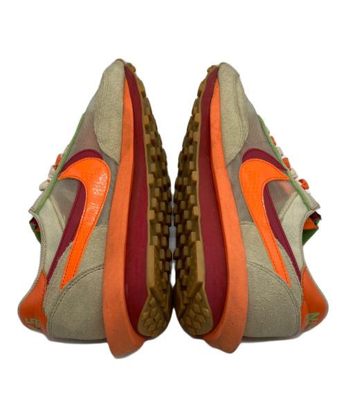 NIKE（ナイキ）NIKE (ナイキ) sacai (サカイ) CLOT (クロット) スニーカー オレンジ サイズ:27.5の古着・服飾アイテム