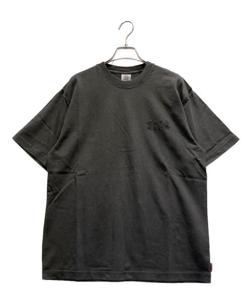 BlackEyePatch（ブラックアイパッチ）BlackEyePatch (ブラックアイパッチ) 半袖カットソー グレー サイズ:M 未使用品の古着・服飾アイテム