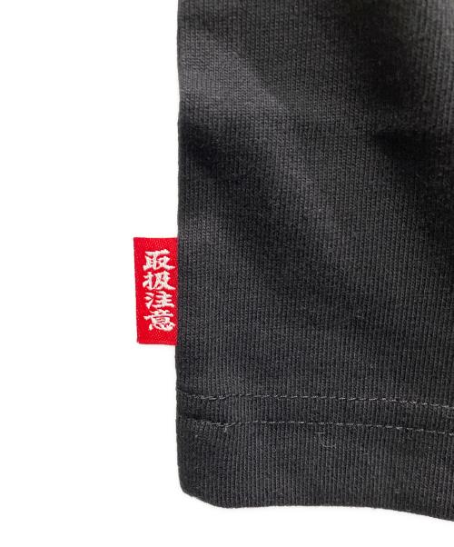 BlackEyePatch（ブラックアイパッチ）BlackEyePatch (ブラックアイパッチ) チーム友達 半袖カットソー ブラック サイズ:M 未使用品の古着・服飾アイテム