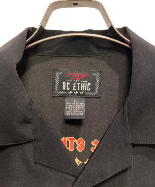 BC ETHIC（ビーシーエシック）BC ETHIC (ビーシーエシック) LA ROCKA (ラ ロッカ) 半袖シャツ ブラック サイズ:Mの古着・服飾アイテム