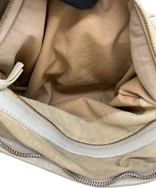 BOTTEGA VENETA（ボッテガベネタ）BOTTEGA VENETA (ボッテガベネタ) ワンショルダーバッグ アイボリーの古着・服飾アイテム