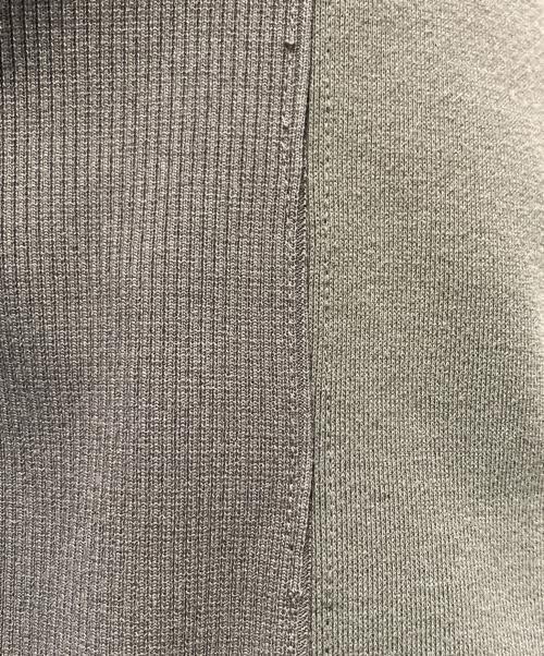 THE NORTH FACE（ザ ノース フェイス）THE NORTH FACE (ザ ノース フェイス) Square Logo Hoodie オリーブ サイズ:Sの古着・服飾アイテム