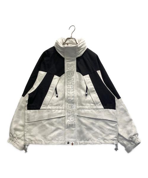 A BATHING APE（アベイシングエイプ）A BATHING APE (アベイシングエイプ) ジャケット ホワイト サイズ:M 未使用品の古着・服飾アイテム