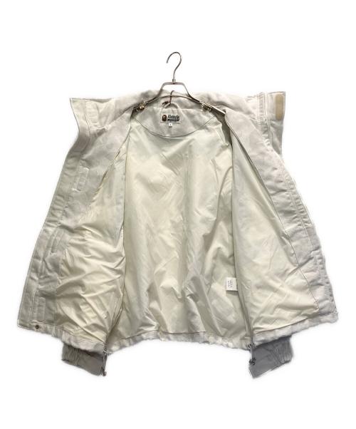 A BATHING APE（アベイシングエイプ）A BATHING APE (アベイシングエイプ) ジャケット ホワイト サイズ:M 未使用品の古着・服飾アイテム