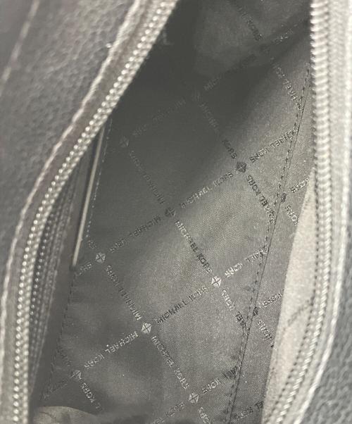 MICHAEL KORS（マイケルコース）MICHAEL KORS (マイケルコース) サッチェル スモール ブラックの古着・服飾アイテム
